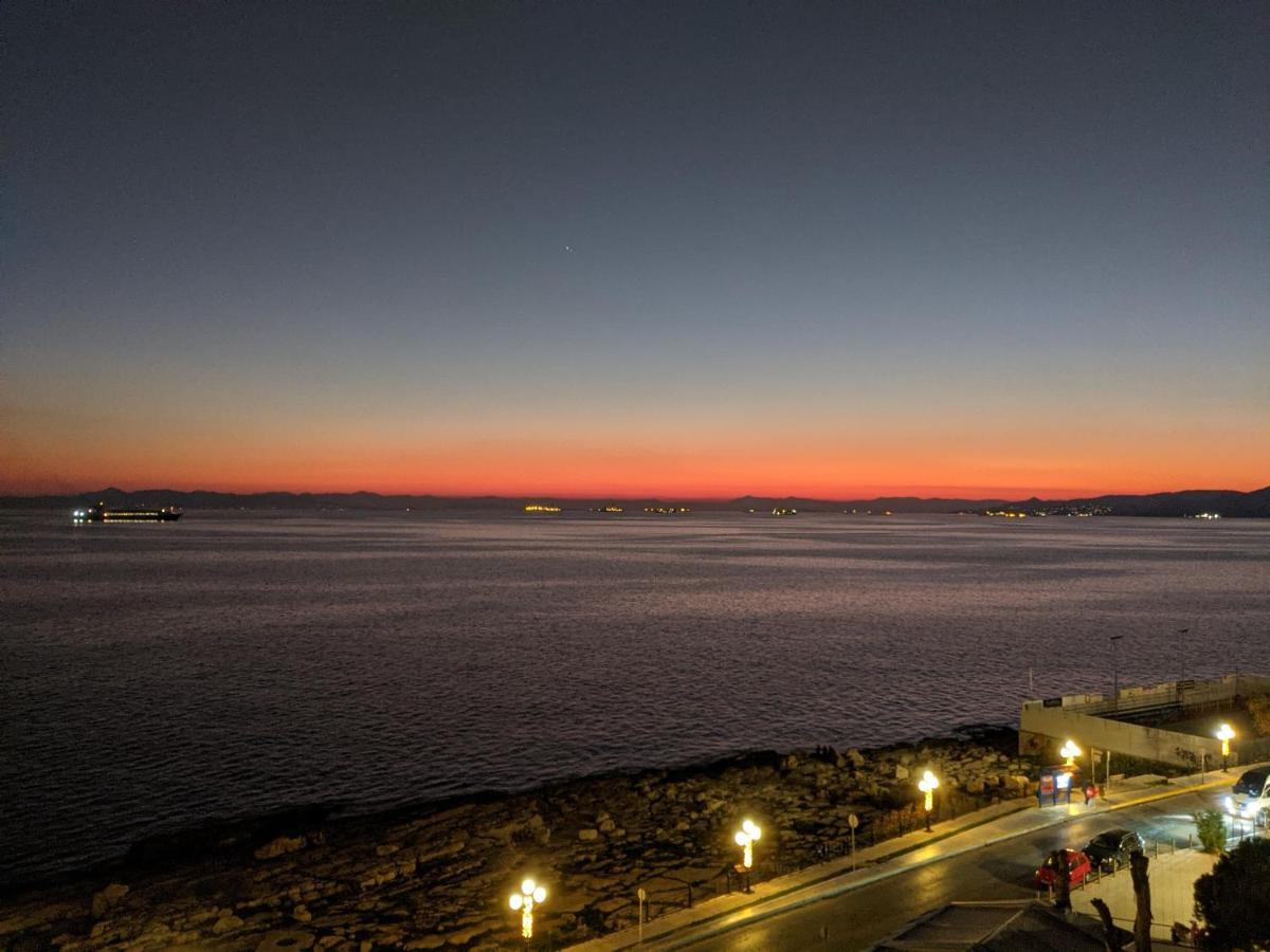 Luxurious Sea View Apartment Pireu Exterior foto